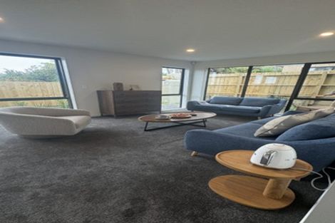 Photo of property in 10 Monstedt Terrace, Windsor Park, Auckland, 0632