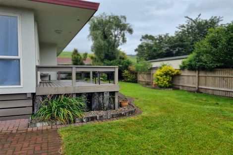 Photo of property in 9b Barraud Place, Pukehangi, Rotorua, 3015