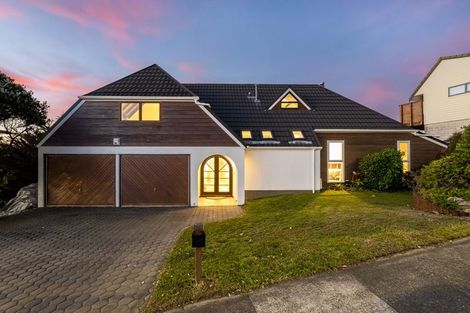 Photo of property in 15 Mercury Way, Whitby, Porirua, 5024