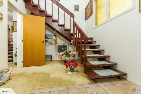Photo of property in 36 Sunset Road, Unsworth Heights, Auckland, 0632