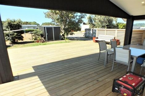 Photo of property in 108 Kelly Jade Avenue, Matarangi, Whitianga, 3592