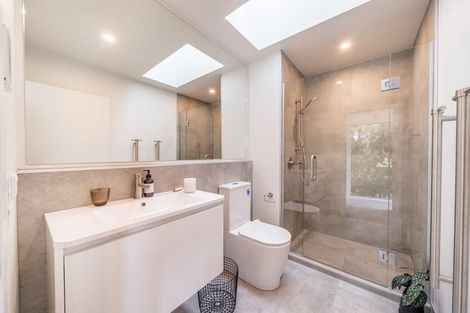 Photo of property in 1a Nikau Grove, Woburn, Lower Hutt, 5010