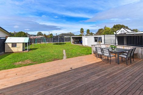 Photo of property in 131 Clevedon Road, Papakura, 2110