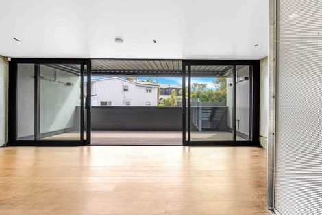 Photo of property in 5/279 Lake Road, Belmont, Auckland, 0622