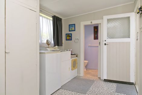 Photo of property in 17 Waitahanui Avenue, Taupo, 3330