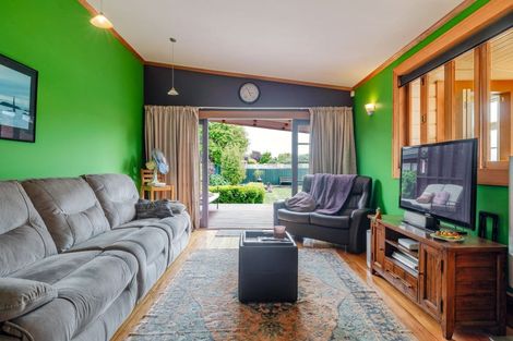Photo of property in 6 Pascal Street, Palmerston North, 4410