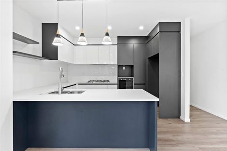 Photo of property in 4 Parton Road, Pukekohe, 2120