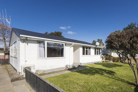 Photo of property in 6 Coventry Street, Highbury, Palmerston North, 4412