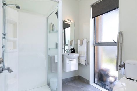 Photo of property in 10 Harbour View Heights, Picton, 7220