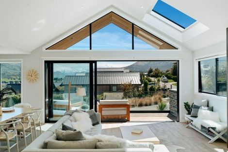 Photo of property in 47a Mcadam Drive, Jacks Point, Queenstown, 9371