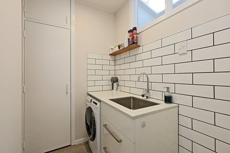 Photo of property in 78 Avondale Road, Taradale, Napier, 4112