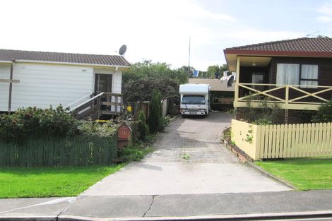 Photo of property in 3b Royalty Rise, Red Beach, 0932