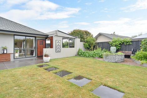 Photo of property in 11 Baltic Place, Northwood, Christchurch, 8051