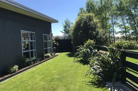 Photo of property in 18 Millesimes Way, Yaldhurst, Christchurch, 8042