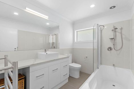 Photo of property in 26 Kotanui Avenue, Army Bay, Whangaparaoa, 0930