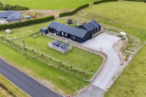 Photo of property in 589 Kent Road, Korito, New Plymouth, 4371