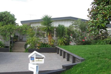 Photo of property in 10 Mayfair Crescent, Mairangi Bay, Auckland, 0630