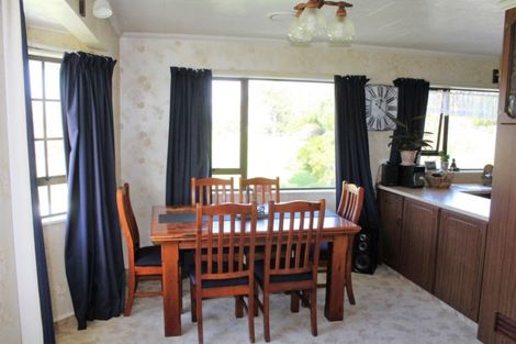 Photo of property in 10 Rule Road, Dannevirke, 4930