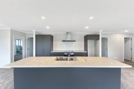 Photo of property in 14 Herridge Street, Woodend, 7691