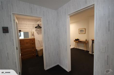 Photo of property in 17 Janice Place, Mount Pleasant, Christchurch, 8081