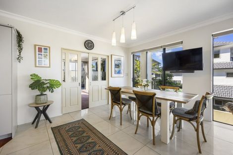 Photo of property in 34a Seaview Road, Castor Bay, Auckland, 0620