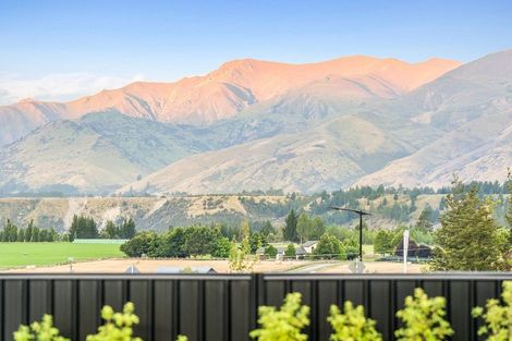 Photo of property in 33 Atkins Road, Luggate, Wanaka, 9382