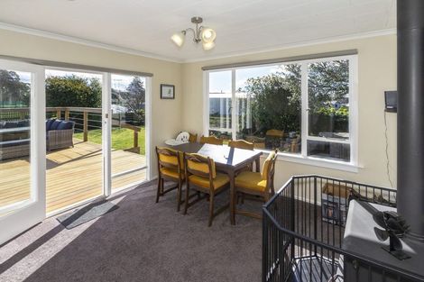 Photo of property in 76 Awamoa Road, Holmes Hill, Oamaru, 9401