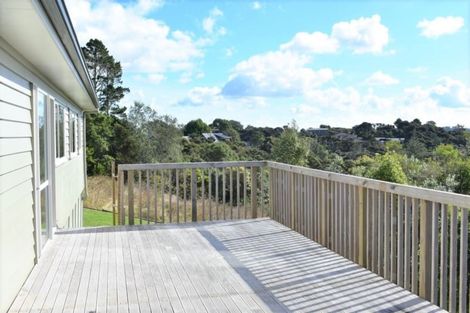 Photo of property in 4a Viridian Lane, Greenhithe, Auckland, 0632