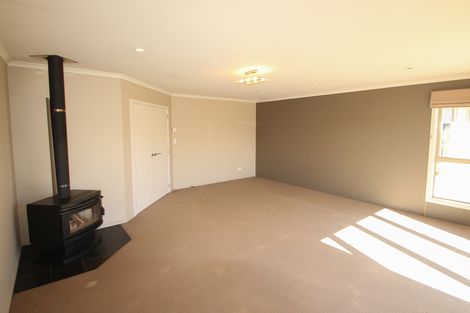 Photo of property in 48 Salisbury Crescent, Oamaru North, Oamaru, 9400