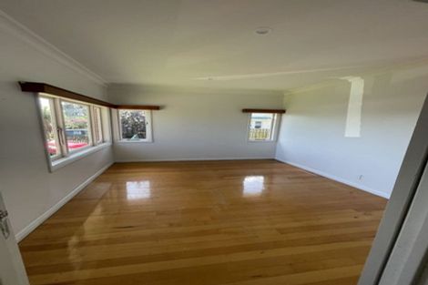 Photo of property in 23 Peverill Crescent, Papatoetoe, Auckland, 2025