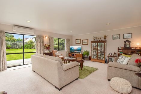 Photo of property in 14 Davidson Street, Glenholme, Rotorua, 3010