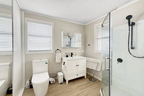 Photo of property in 1929 Ngunguru Road, Ngunguru, Whangarei, 0173