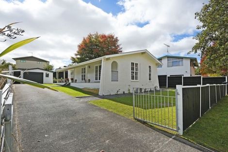 Photo of property in 75 Norana Road, Timberlea, Upper Hutt, 5018