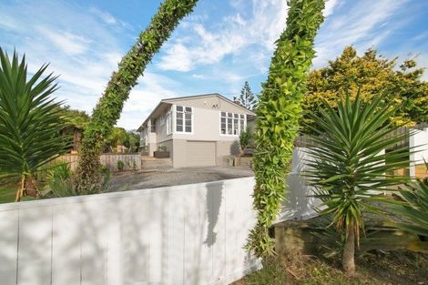 Photo of property in 15 Westall Road, New Lynn, Auckland, 0600