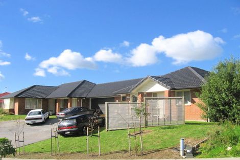 Photo of property in 62 Brookwood Drive, Henderson, Auckland, 0612