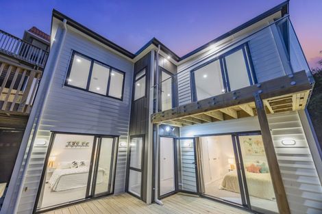 Photo of property in 254a Whangaparaoa Road, Red Beach, 0932