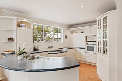 Photo of property in 9 Kapu Grove, Whalers Gate, New Plymouth, 4310