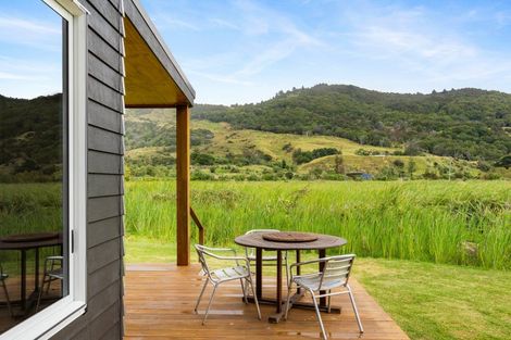 Photo of property in 6 Rhona Place, Mahia, 4198