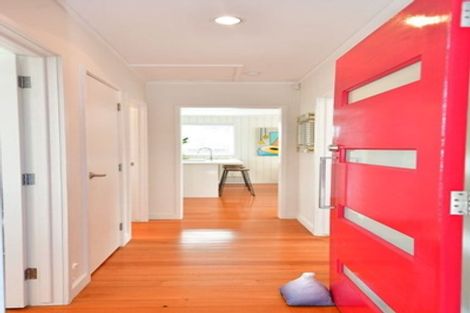 Photo of property in 21 Laurence Street, Manly, Whangaparaoa, 0930