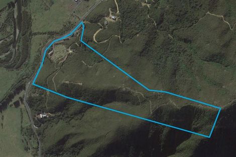 Photo of property in 675 Coast Road, Wainuiomata Coast, Wainuiomata, 5373