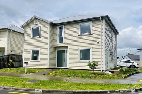 Photo of property in 7 Warbler Crescent, Papakura, 2110