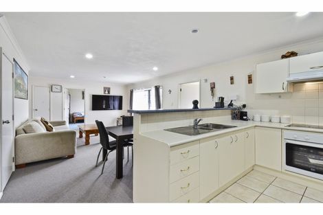 Photo of property in 44 Waimahia Avenue, Weymouth, Auckland, 2103