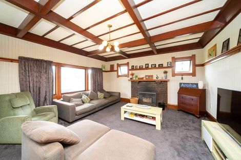 Photo of property in 19 Burns Street, Hawera, 4610