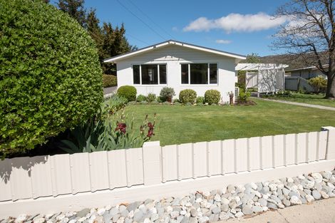 Photo of property in 75 Shields Street, Clyde, 9330