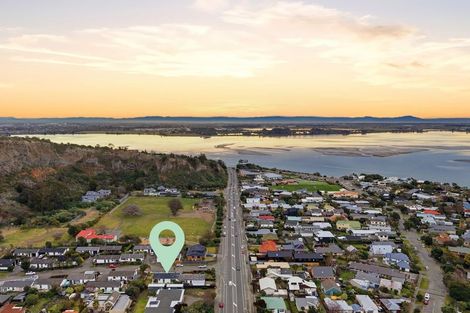 Photo of property in 3 Raekura Place, Redcliffs, Christchurch, 8081