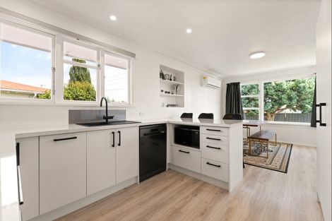 Photo of property in 1 Shaw Street, Mosgiel, 9024