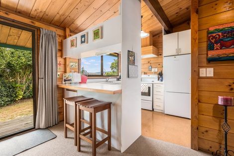 Photo of property in 15 James Cook Drive, Whitby, Porirua, 5024