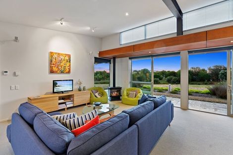 Photo of property in 40 Raukawa Road, Peka Peka, Waikanae, 5391