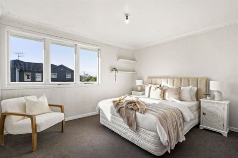 Photo of property in 11 Church Street, Northcote Point, Auckland, 0627