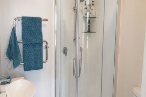 Photo of property in 8 Bovett Place, Wanaka, 9305